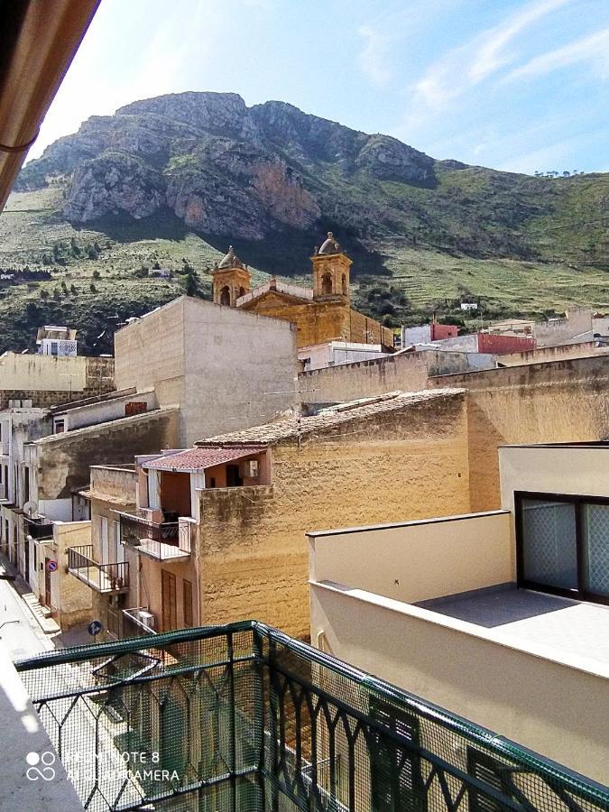 Attico Gloria & Greta Apartment Castellammare del Golfo Bagian luar foto