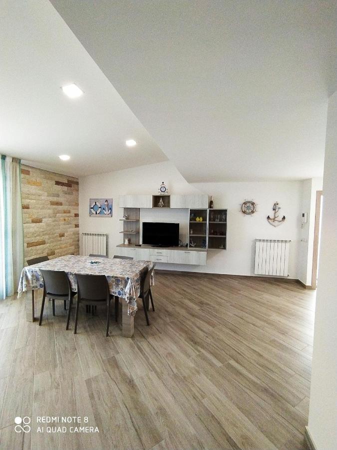 Attico Gloria & Greta Apartment Castellammare del Golfo Bagian luar foto