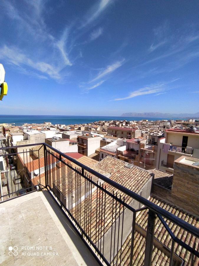 Attico Gloria & Greta Apartment Castellammare del Golfo Bagian luar foto